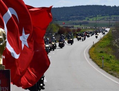 İki Tekerliler şehitler için sürdü