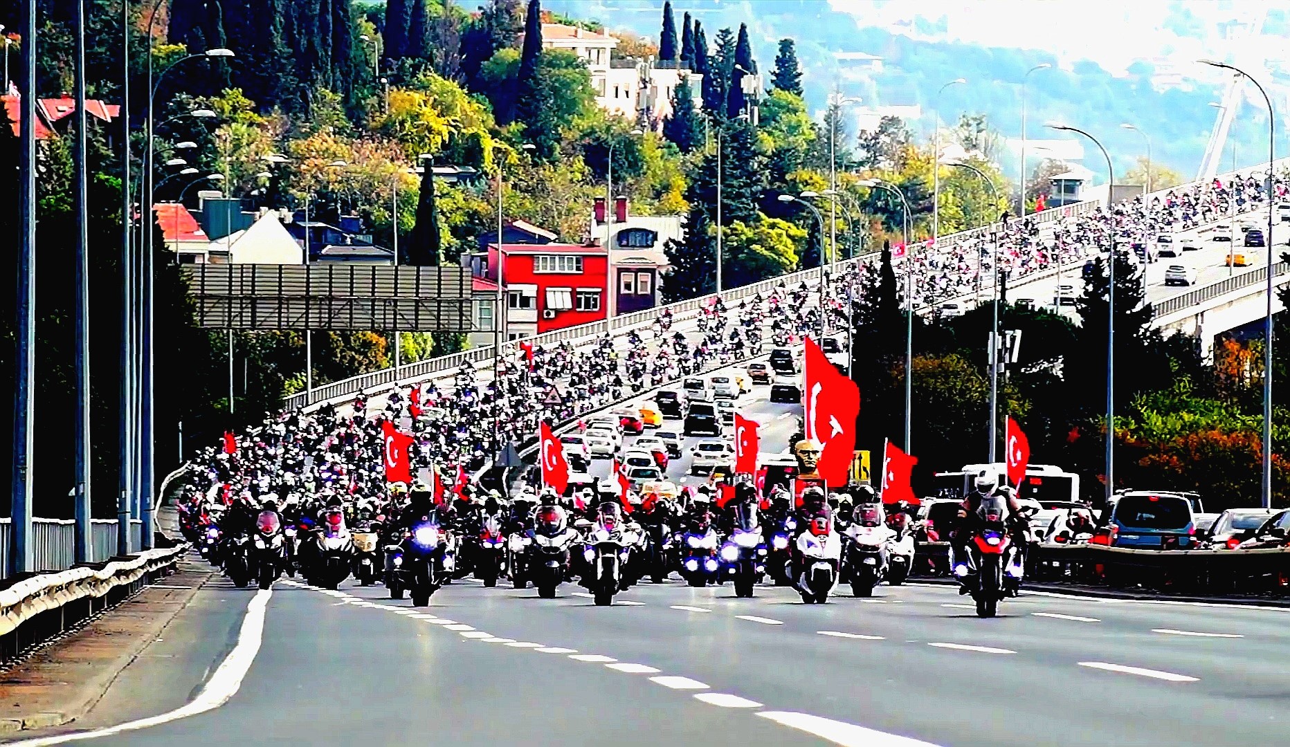 Haydi balkonlardan haykıralım “Dağ Başını Duman Almış”