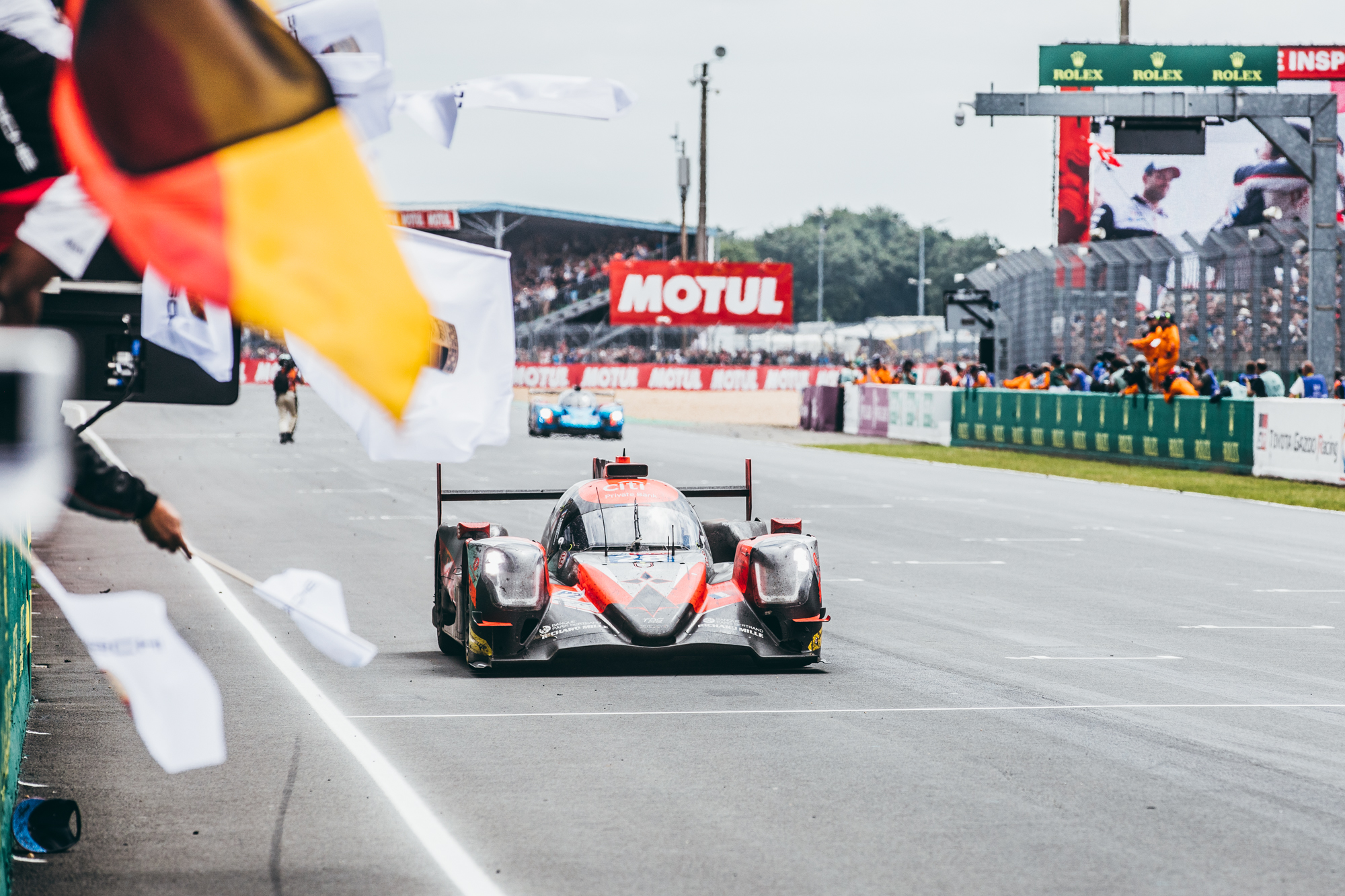 LE MANS 24 SAAT YARIŞI GİBİSİ YOK!