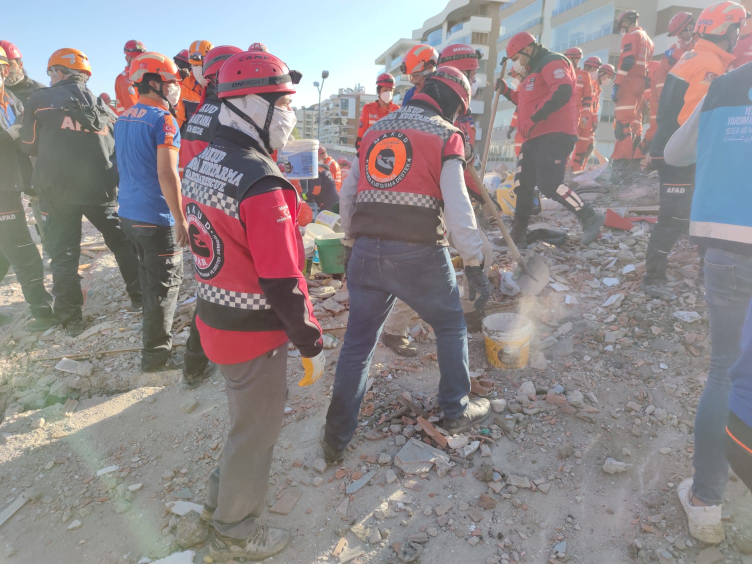 Motosikletli Kurtarmacılar İzmir’e yardıma koştu