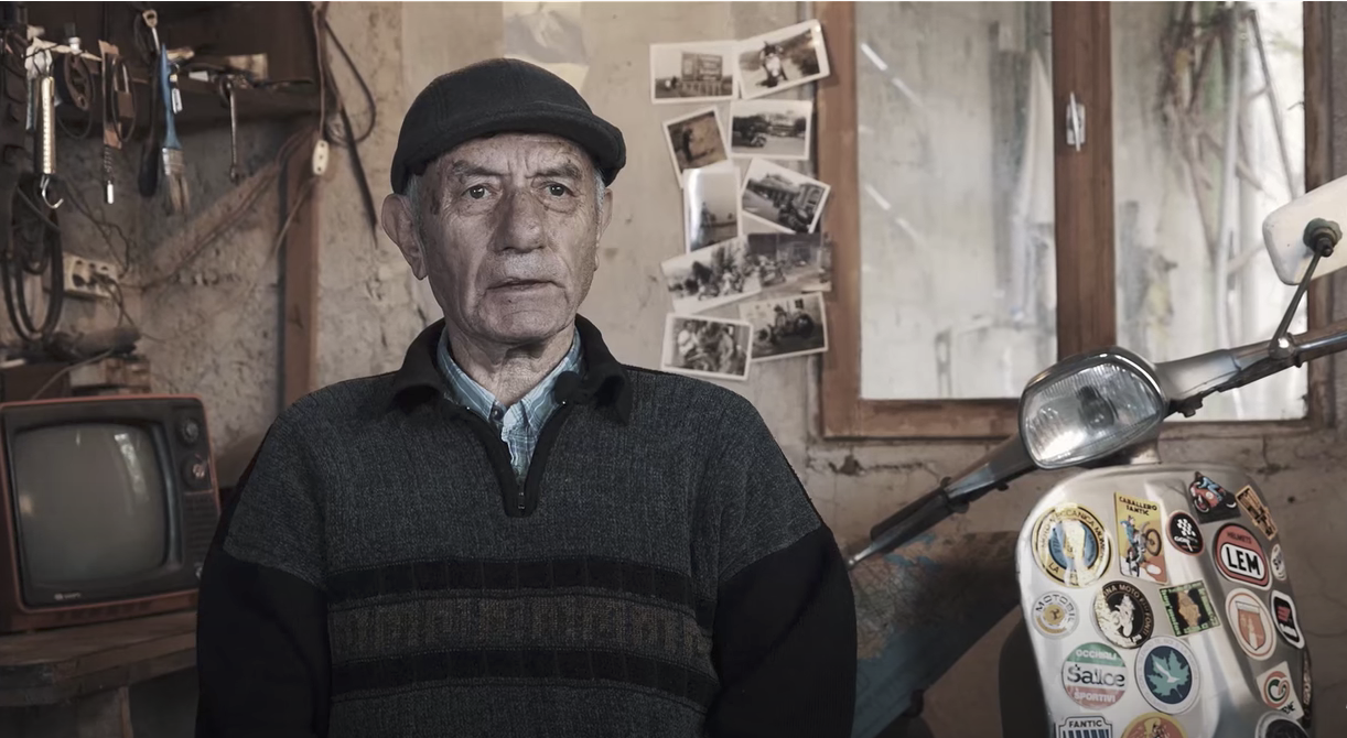 Vespa ile Dünyayı Keşfe Çıkan Osman Amca