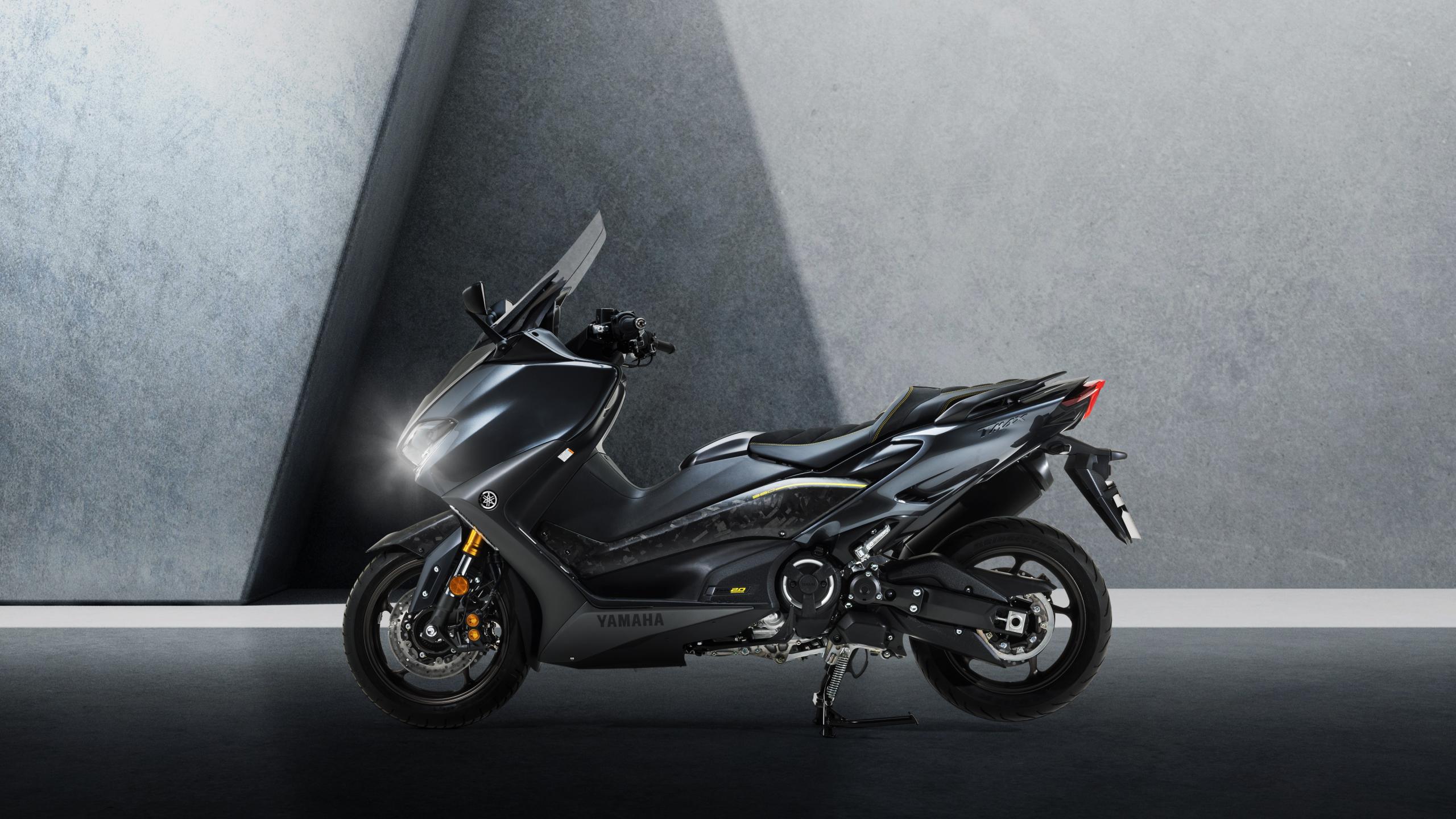 YAMAHA TMAX 20’NCİ YIL TASARIMI SADECE 560 ADET ÜRETİLDİ