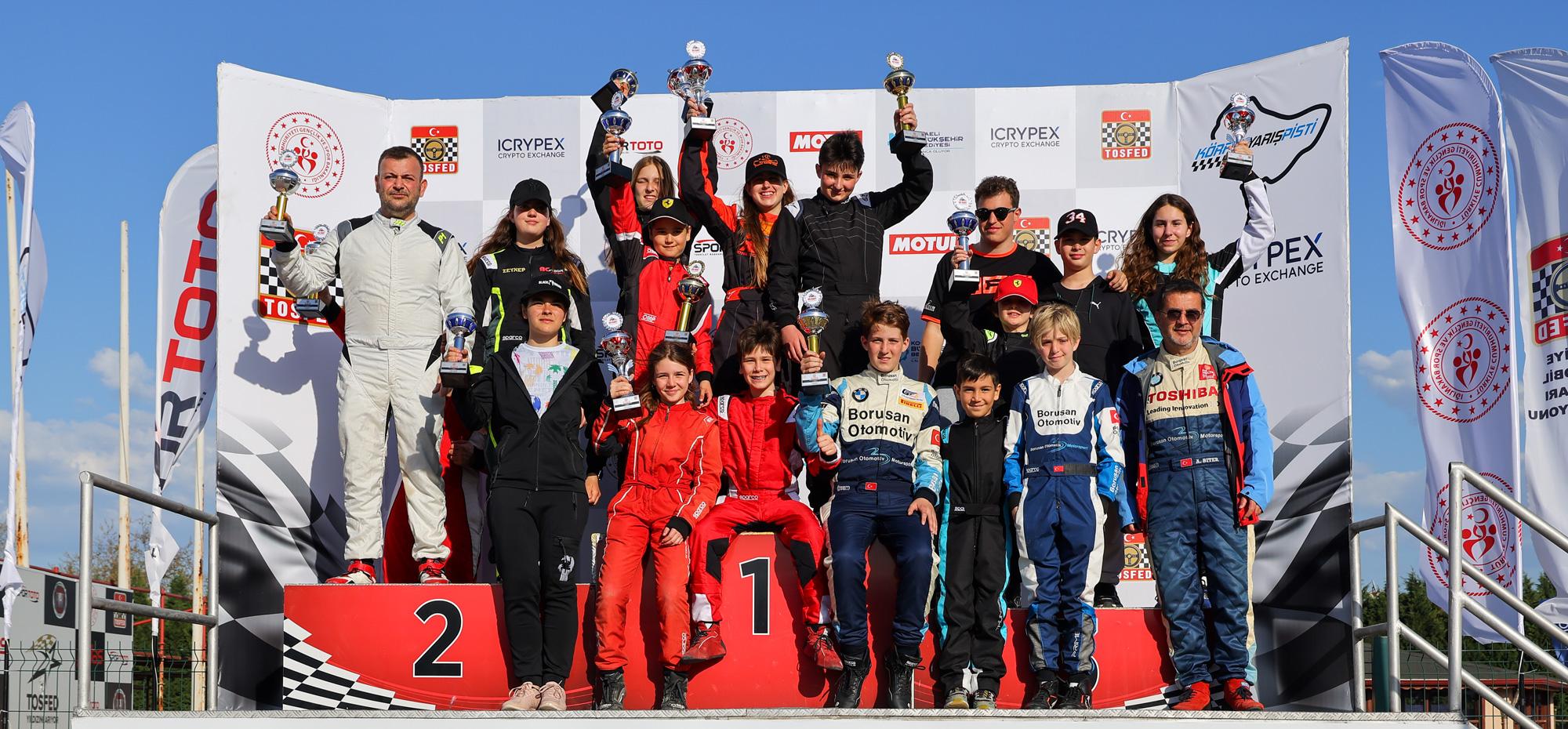 Karting İlk Ayakta Büyük Çekişme