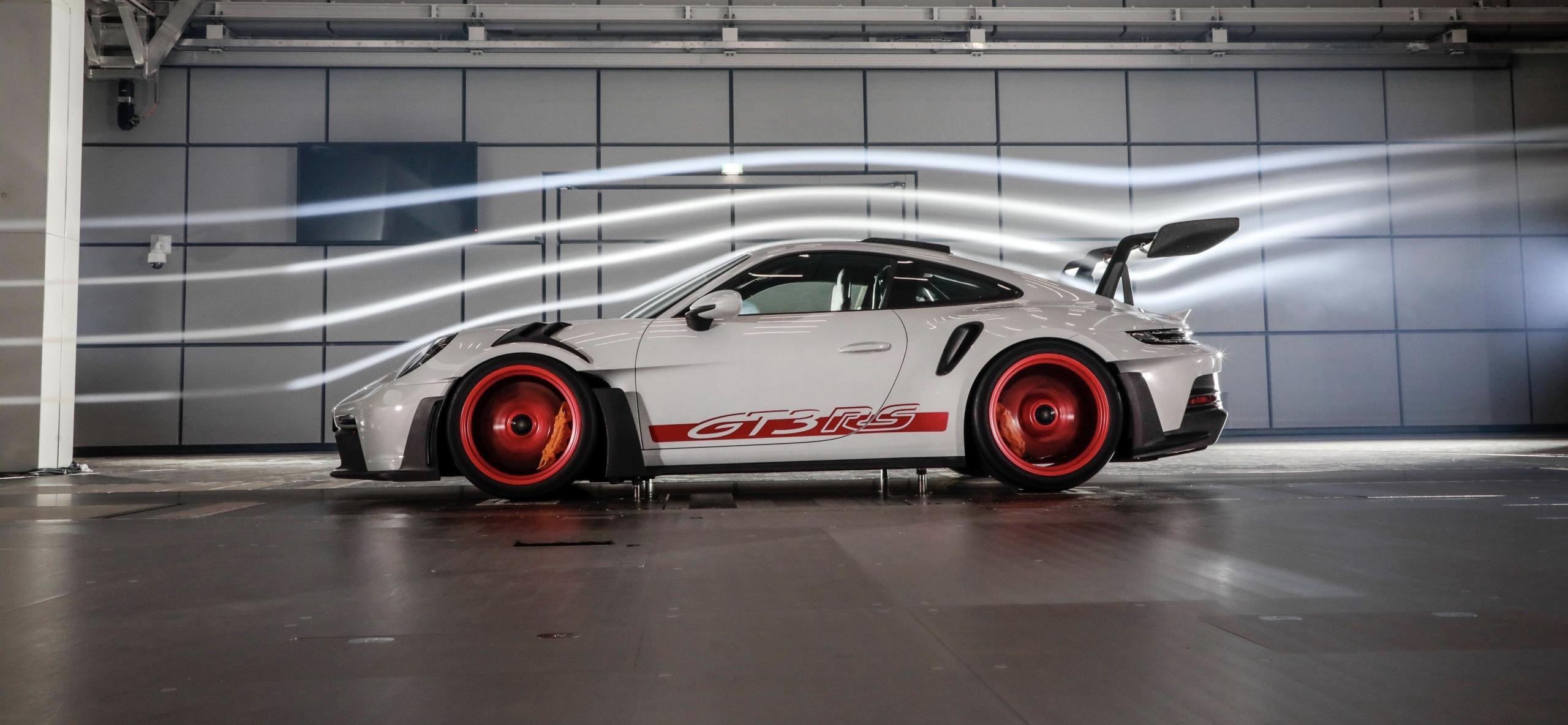Porsche’nin Yeni Oyuncağı 911 GT3 RS