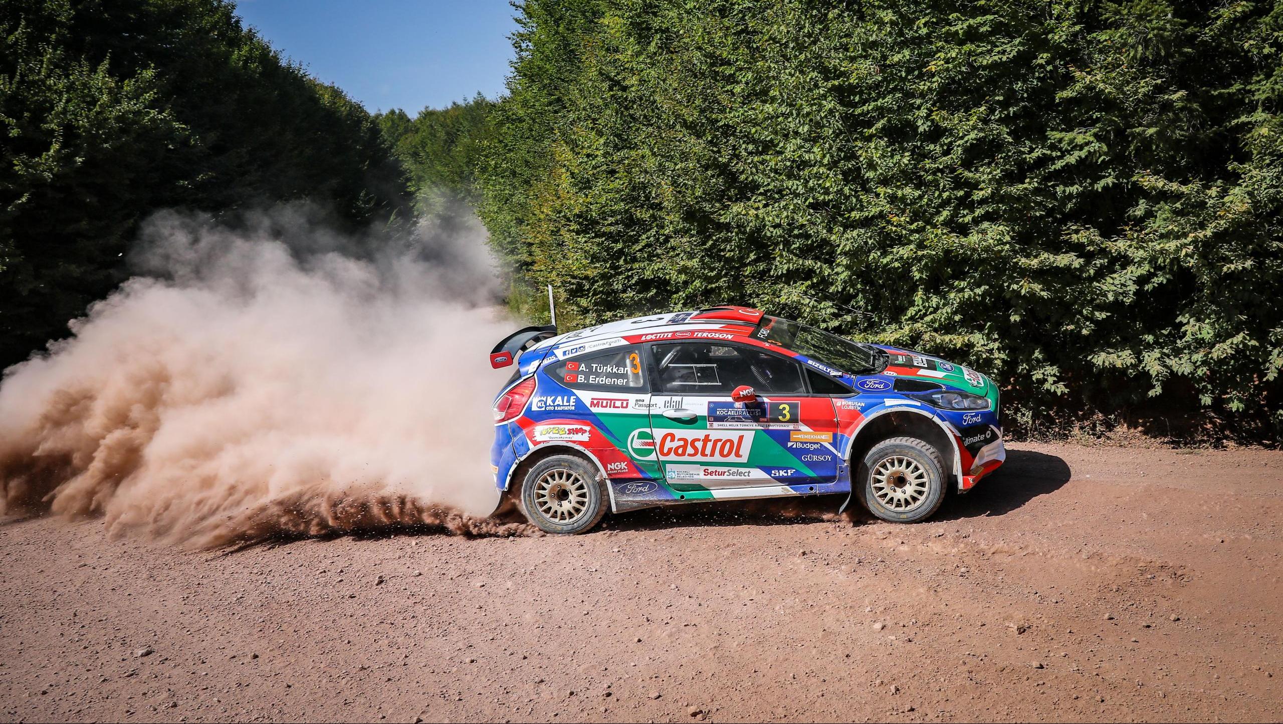 Castrol Ford Team Türkiye tozu dumana kattı