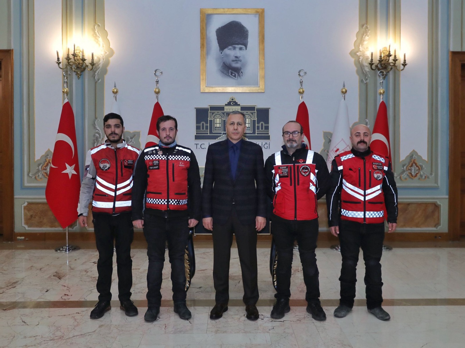 MOTOKURYELER İSTANBUL VALİSİ YERLİKAYA İLE BULUŞTU